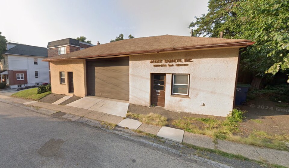 8519 Monroe Ave, Upper Darby Township, PA à vendre Photo principale– Image 1 sur 2