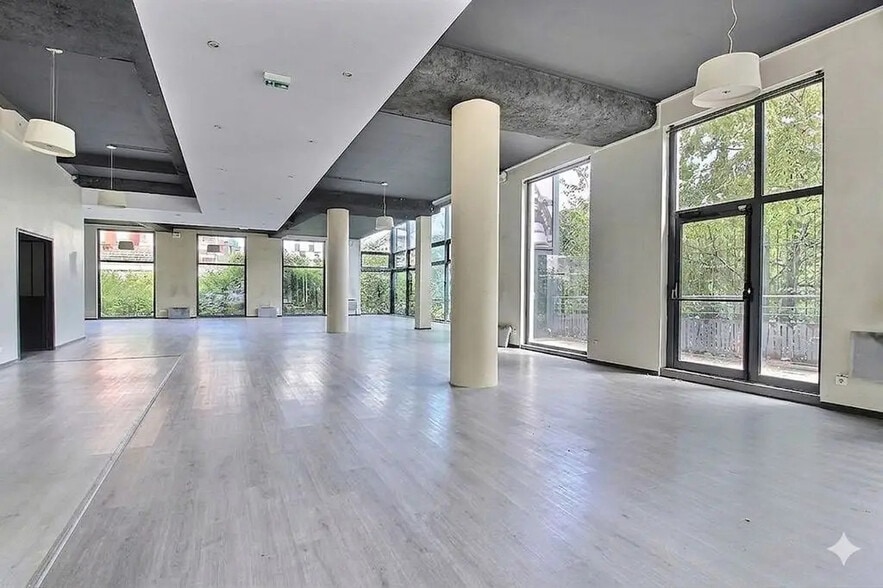 2 Rue Olivier Messiaen, Paris à vendre - Photo intérieure – Image 1 sur 6