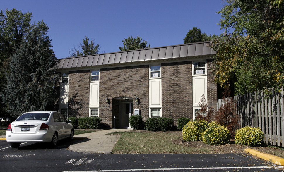 9256 Mosby St, Manassas, VA à louer - Photo principale – Image 1 sur 3