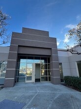 743 Camden Ave, Campbell, CA à louer Photo intérieure– Image 2 sur 8