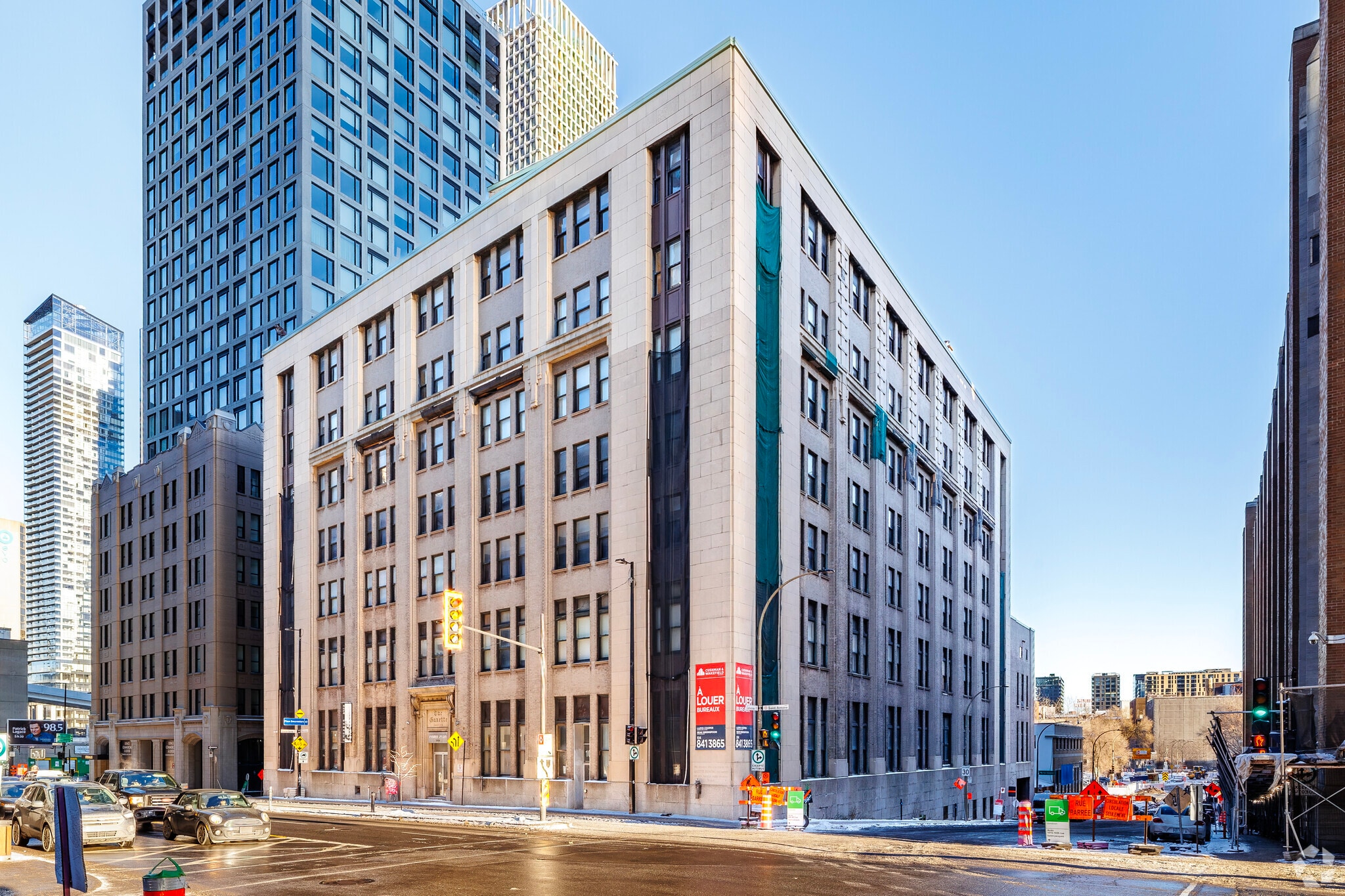 1000 Rue Saint-Antoine O, Montréal, QC à louer Photo principale– Image 1 sur 4