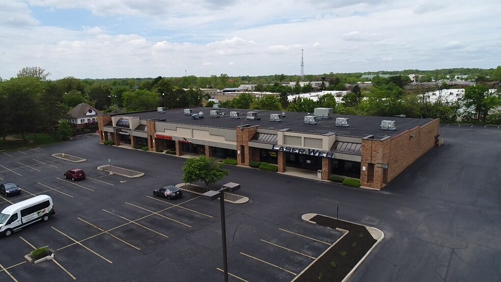Normandy Square West portefeuille de 2 biens à vendre sur LoopNet.fr - Photo de l’immeuble – Image 2 sur 5