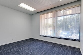 1301 Seminole Blvd, Largo, FL à louer Photo intérieure– Image 1 sur 4