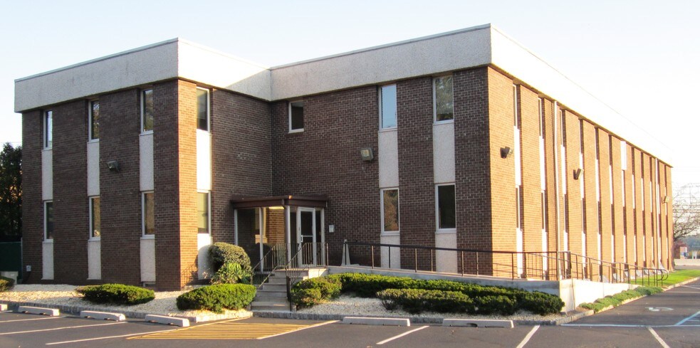513 W Mount Pleasant Ave, Livingston, NJ à louer - Photo de l’immeuble – Image 2 sur 3