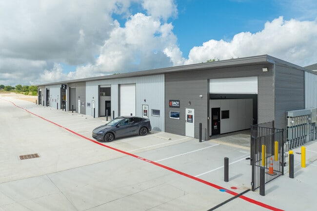 Plus de détails pour 3300 Dacy Ln, Kyle, TX - Industriel/Logistique à vendre