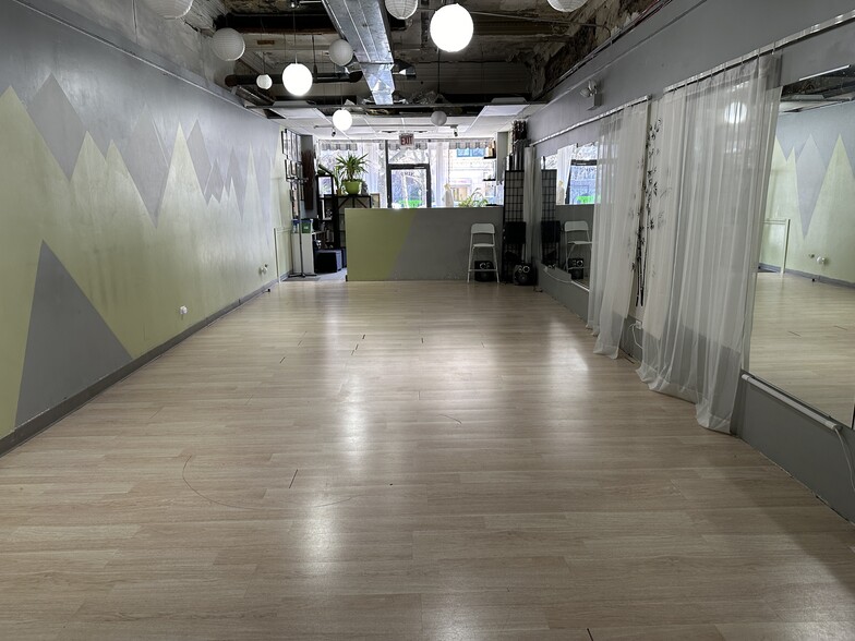 4138 N Sheridan Rd, Chicago, IL à louer - Photo de l’immeuble – Image 3 sur 9
