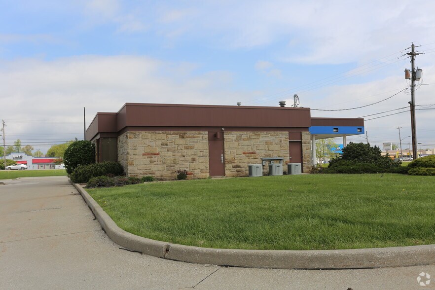 2281 W 4th St, Mansfield, OH à louer - Photo de l’immeuble – Image 3 sur 6