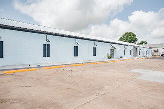 Plus de détails pour 2403 Washington Road, Waller, TX - Industriel/Logistique à louer