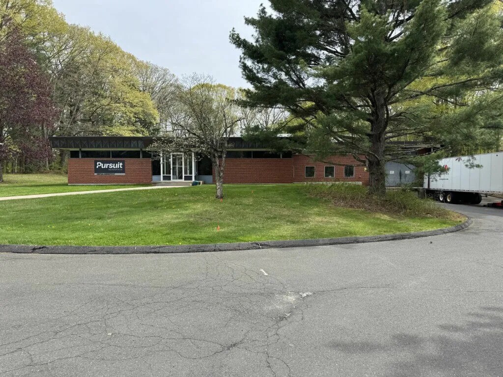 4 Right Ln, Farmington, CT à vendre Photo de l’immeuble– Image 1 sur 5