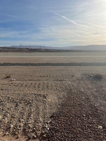 4898 S River Rd, St George, UT à vendre - Autre – Image 2 sur 2