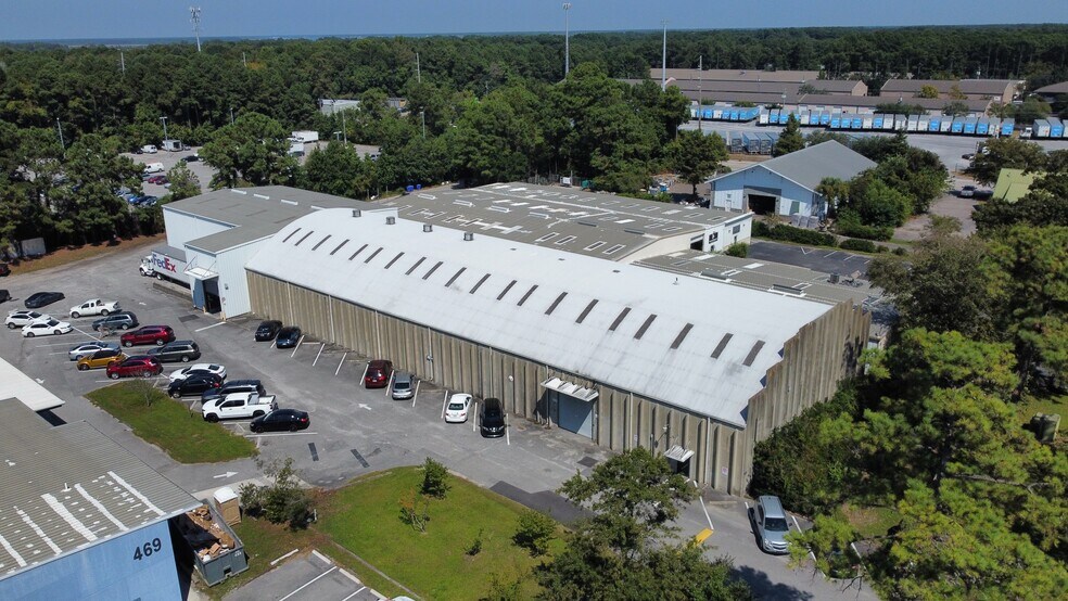 475 Long Point Rd, Mount Pleasant, SC à louer - Photo de l’immeuble – Image 2 sur 6
