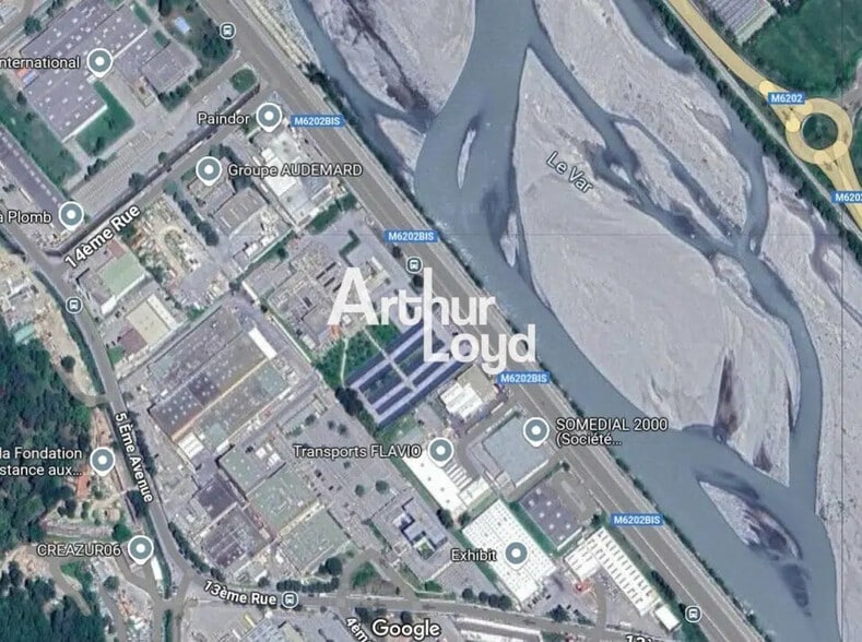 Terrain dans Carros à louer - Photo de l’immeuble – Image 1 sur 2