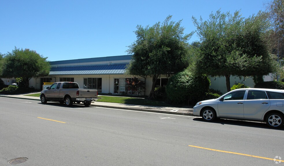 151 Harvey West Blvd, Santa Cruz, CA à louer - Photo de l’immeuble – Image 2 sur 4