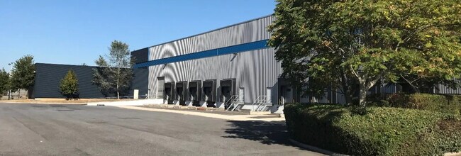 Plus de détails pour Industriel/Logistique à louer