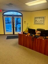 5803-5807 New Jersey Ave, Wildwood Crest, NJ à louer Hall d’entrée– Image 2 sur 12