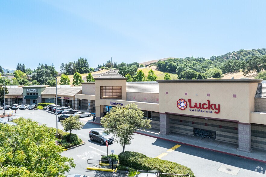 21001 San Ramon Valley Blvd, San Ramon, CA à vendre - Photo principale – Image 1 sur 14