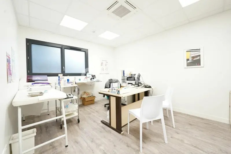 Bureau dans Bourgoin-Jallieu à louer - Photo intérieure – Image 3 sur 6