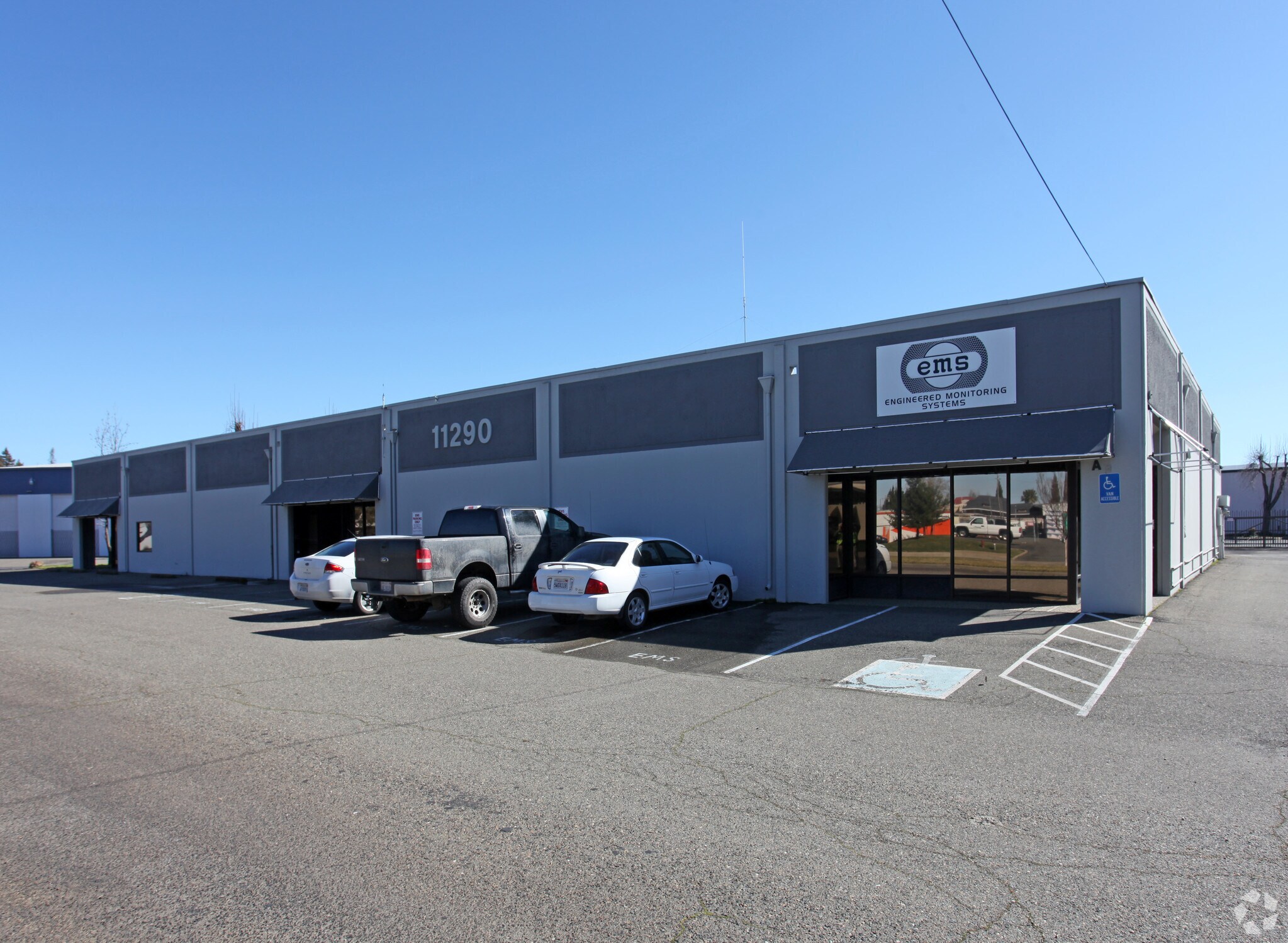 11290 Trade Center Dr, Rancho Cordova, CA à louer Photo principale– Image 1 sur 14