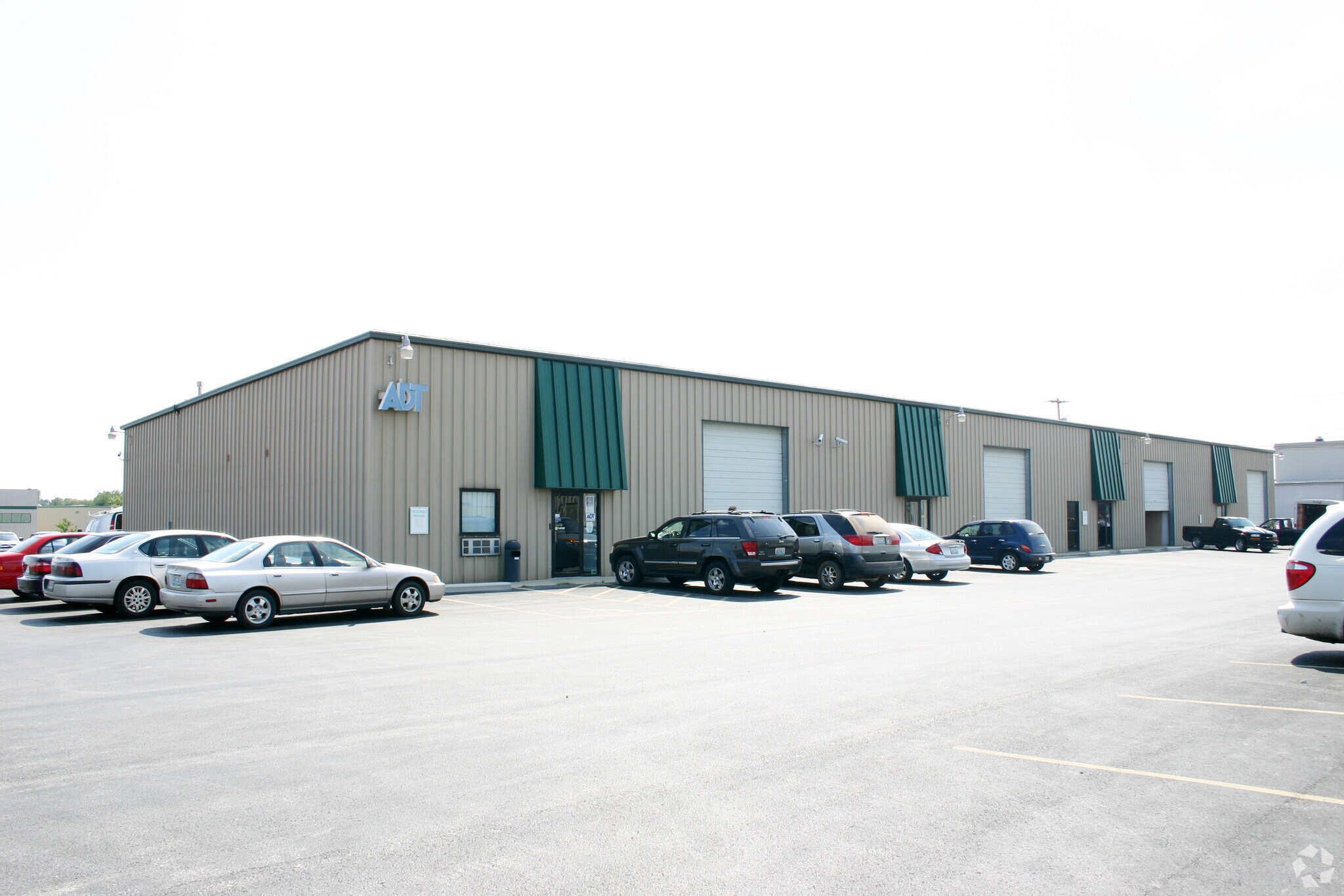 3002 E Division St, Springfield, MO à louer Photo principale– Image 1 sur 2