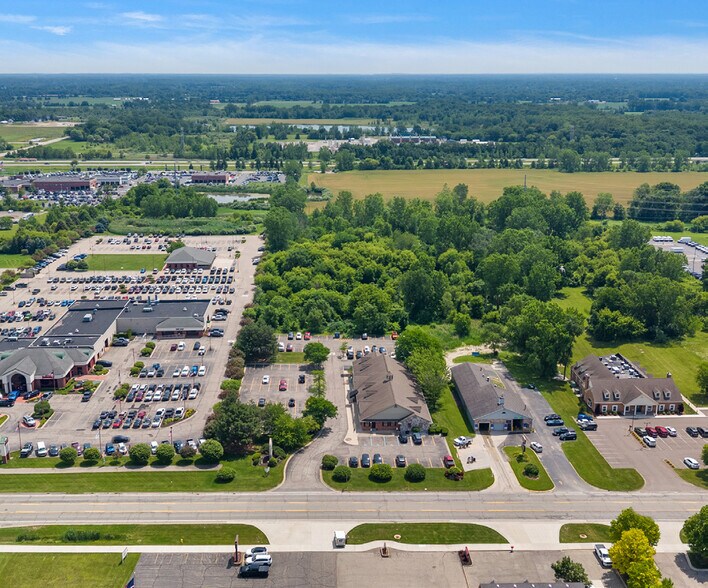 64580 Van Dyke Rd, Washington, MI à vendre - Photo de l’immeuble – Image 2 sur 7