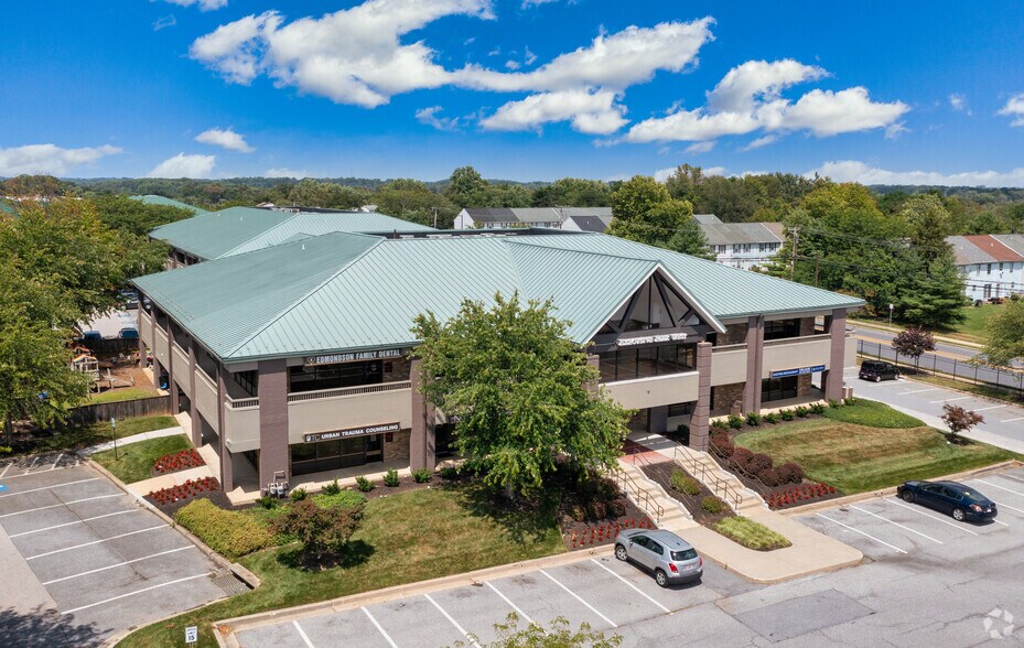 3100 Lord Baltimore Dr, Windsor Mill, MD à louer - Aérien – Image 3 sur 20