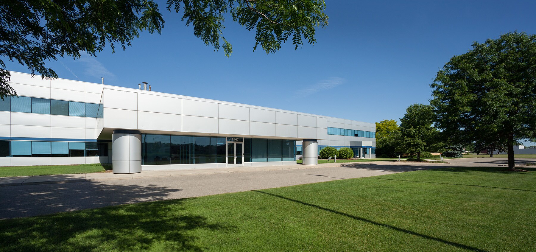 4147 Eastern Ave SE, Wyoming, MI à louer Photo principale– Image 1 sur 30