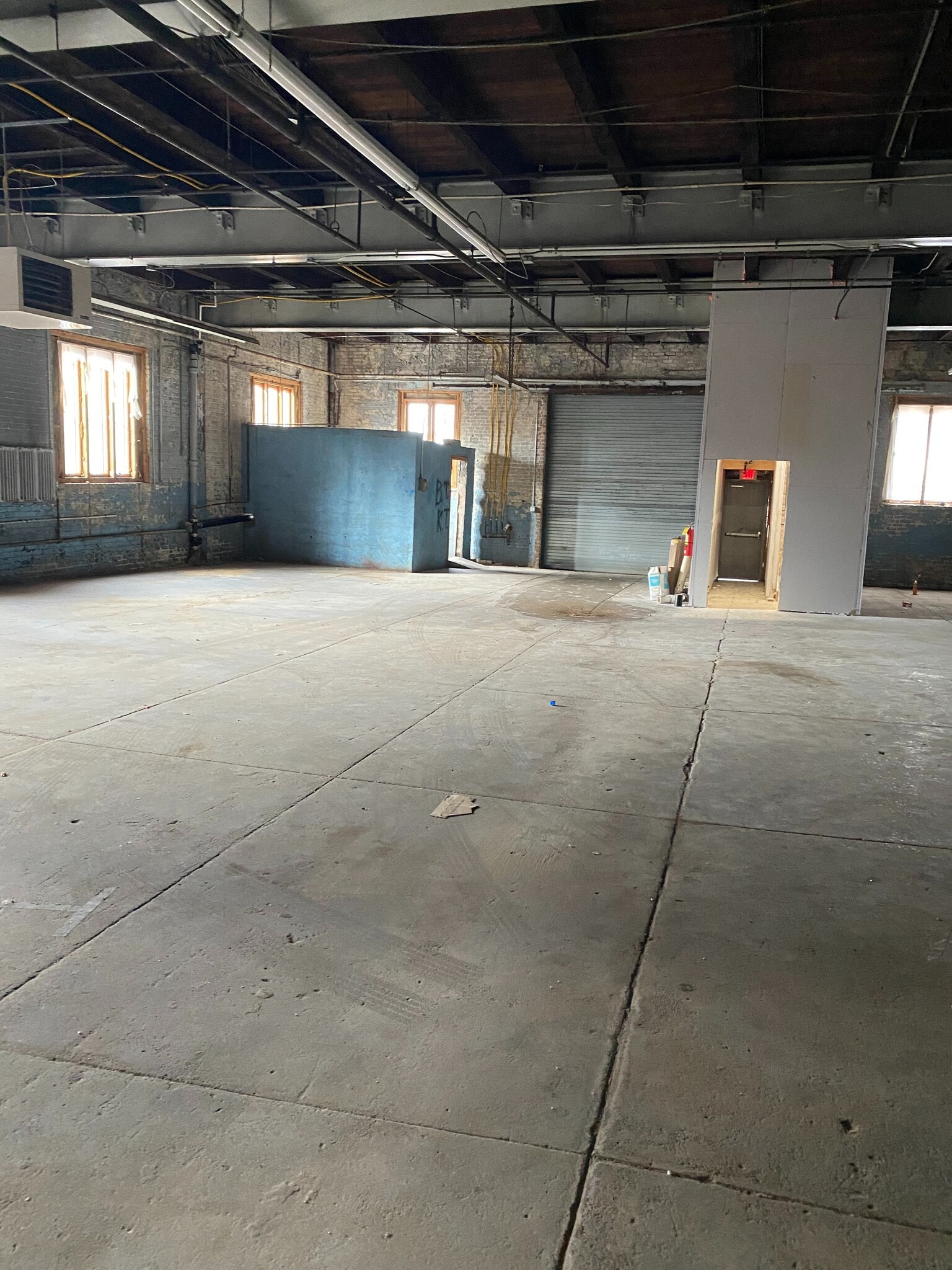 3130 Belgrade St, Philadelphia, PA à louer Photo intérieure– Image 1 sur 2