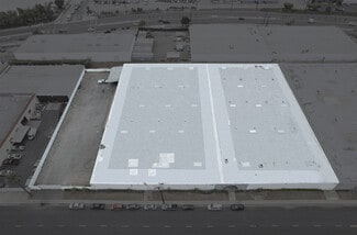 Plus de détails pour 2638-2640 Yates Ave, Commerce, CA - Industriel/Logistique à vendre