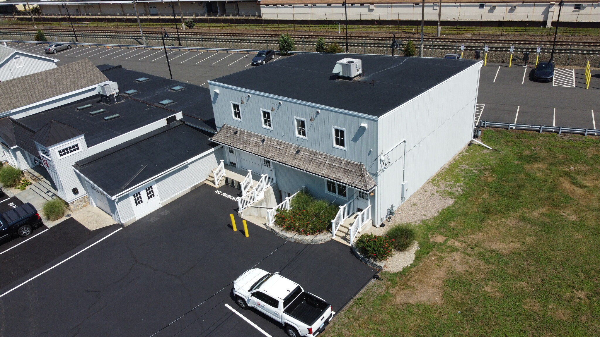27 W Main St, Clinton, CT à louer Photo intérieure– Image 1 sur 10