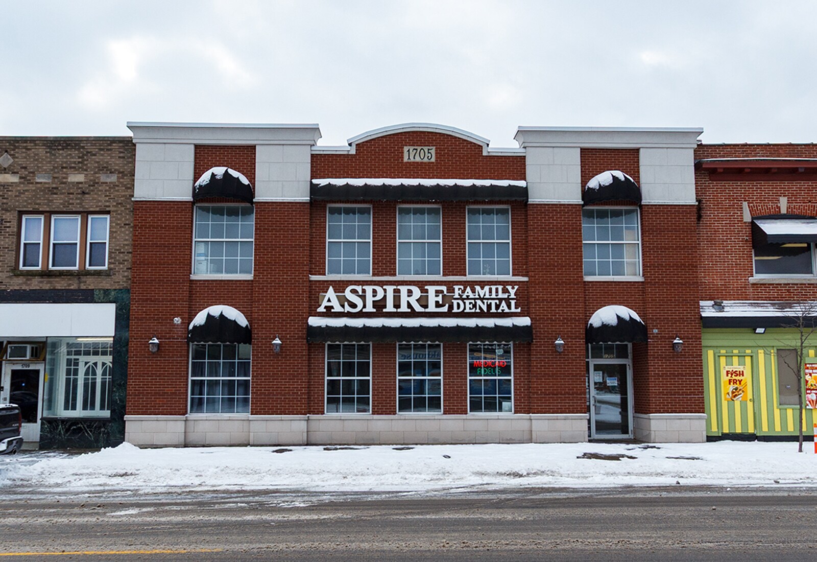 1705 Pine Ave, Niagara Falls, NY à vendre Photo principale– Image 1 sur 4