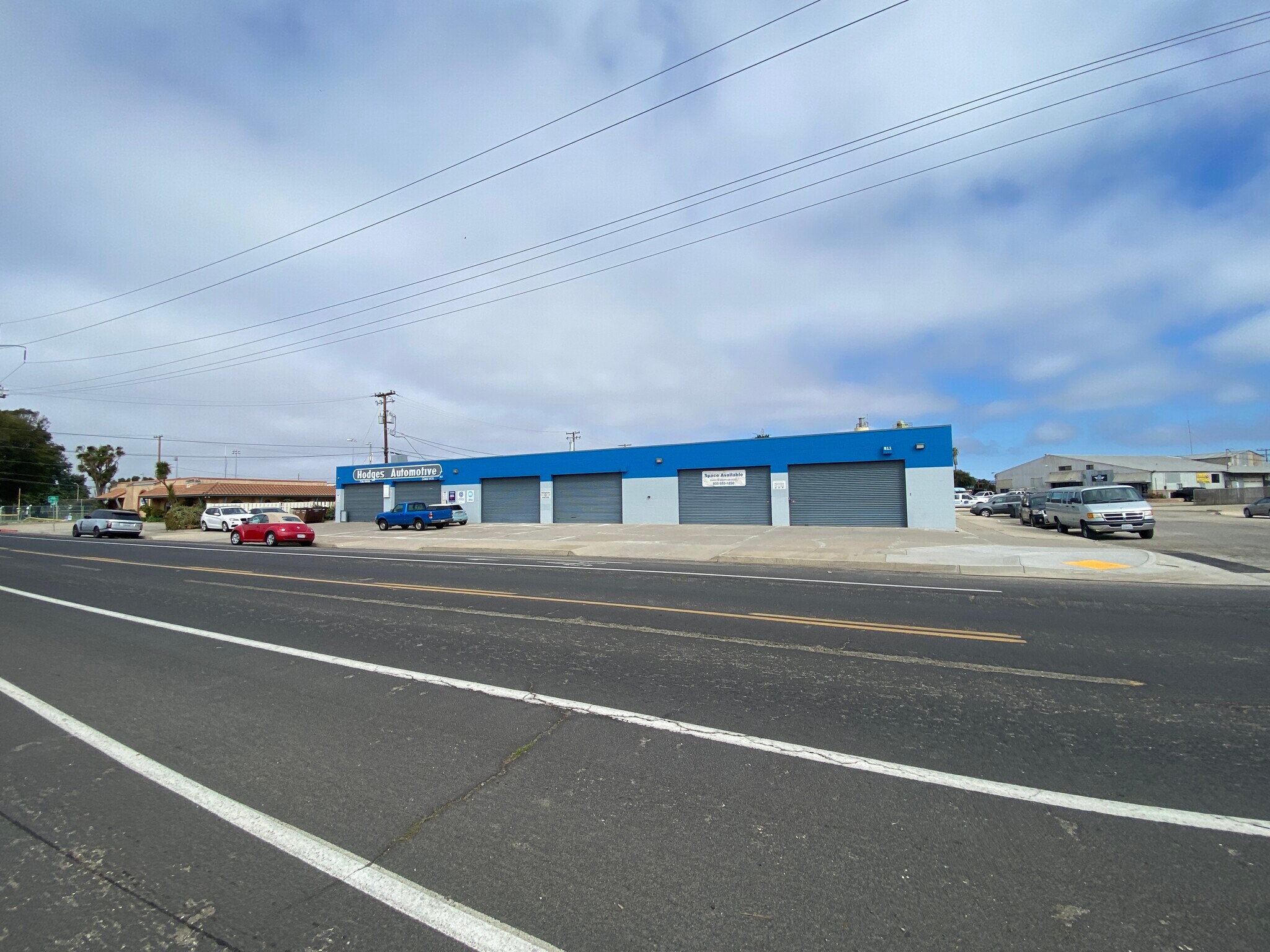 811-811 E Chestnut Ave, Lompoc, CA à louer Photo de l’immeuble– Image 1 sur 12
