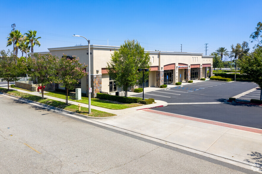 11879 Sebastian Way, Rancho Cucamonga, CA à louer - Photo principale – Image 3 sur 13