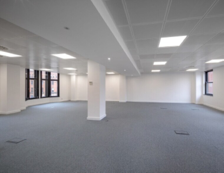 15 Oxford Ct, Manchester à louer - Photo de l’immeuble – Image 3 sur 3