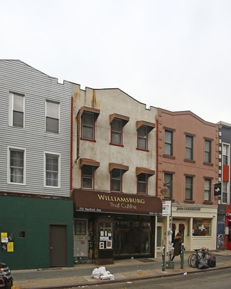 Plus de détails pour 212 Bedford Ave, Brooklyn, NY - Local commercial à louer