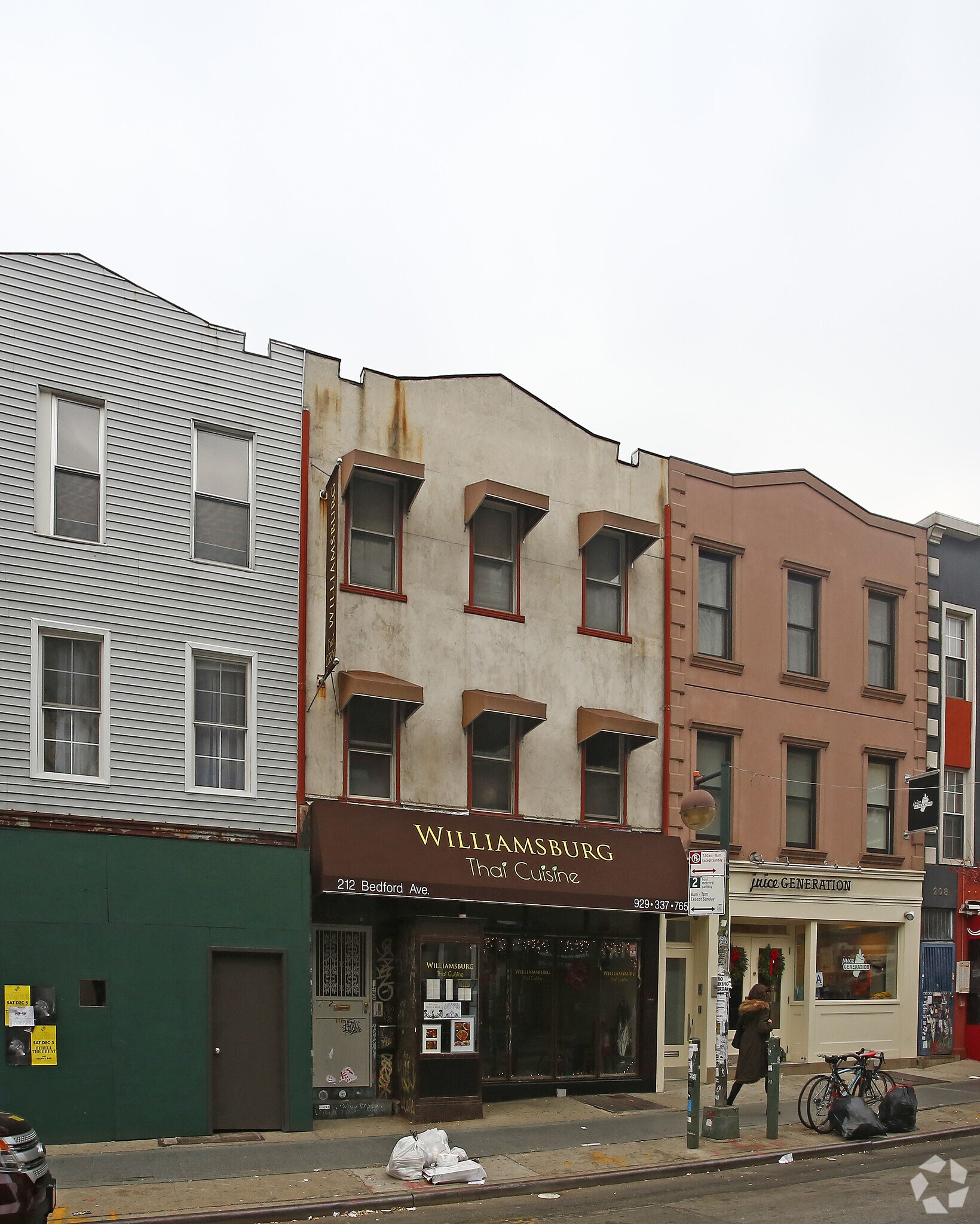212 Bedford Ave, Brooklyn, NY à louer Photo principale– Image 1 sur 17