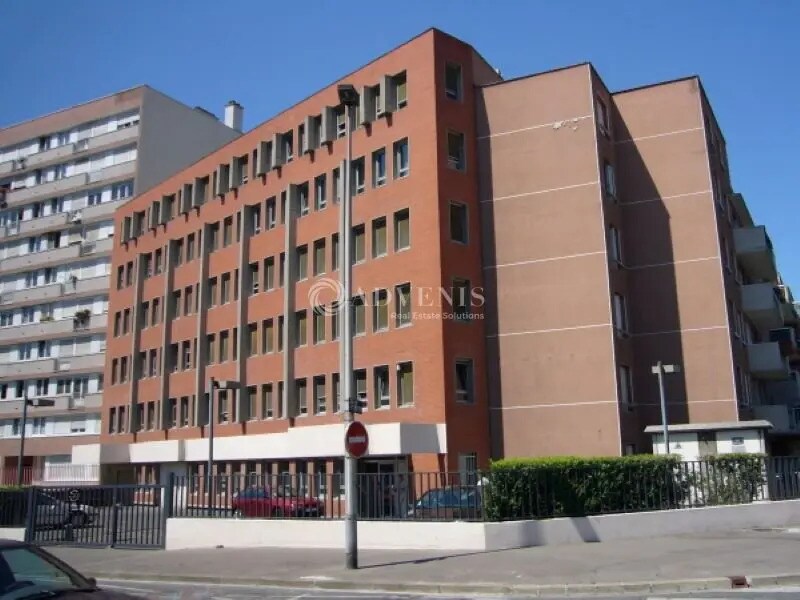 Bureau dans Clichy à louer Photo de l’immeuble– Image 1 sur 11