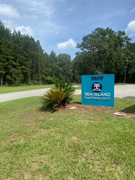 3609 River Rd, Johns Island, SC à louer - Photo de l’immeuble – Image 2 sur 5