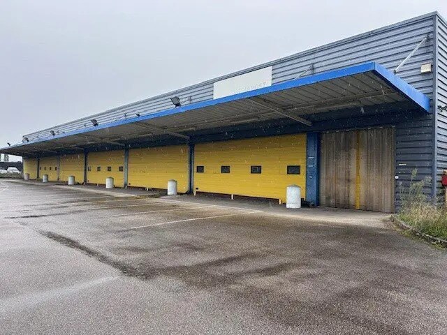 Local d’activités dans Sevrey à louer - Photo de l’immeuble – Image 1 sur 7