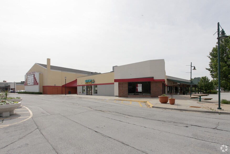 348 Main St, Park Forest, IL à louer - Photo de l’immeuble – Image 3 sur 6