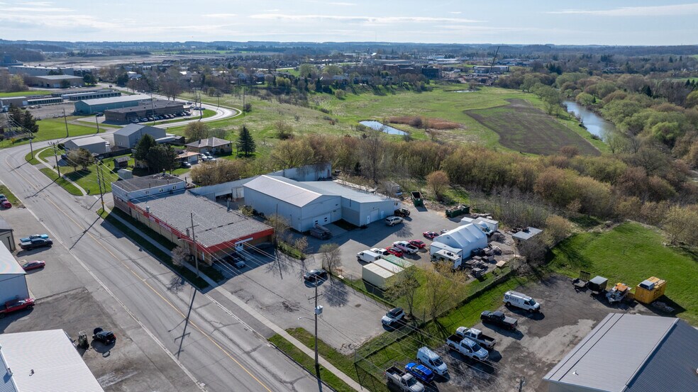 145 Arnold St, Wilmot, ON à vendre - Photo de l’immeuble – Image 2 sur 4