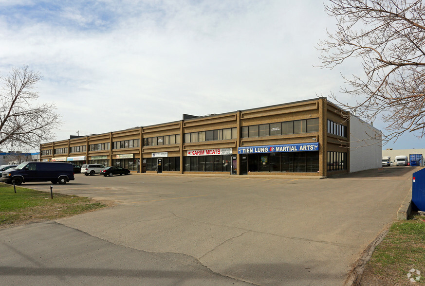 3304-3332 Parsons Rd NW, Edmonton, AB à louer - Photo de l’immeuble – Image 1 sur 4