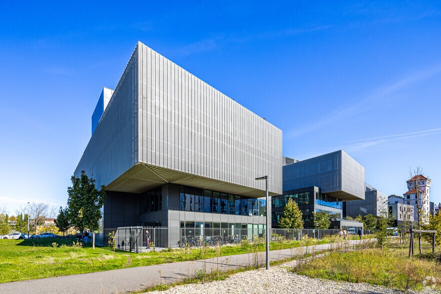 Bureau dans Villeurbanne à louer - Photo principale – Image 1 sur 5