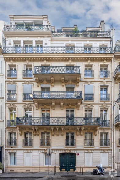 7 Rue D'Artois, Paris à louer - Photo principale – Image 1 sur 5