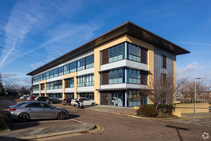Galleon Blvd, Dartford à vendre - Photo principale – Image 1 sur 7
