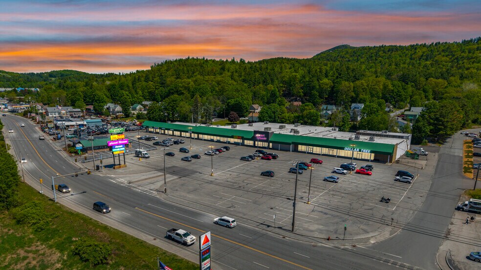 216 Washington St, Claremont, NH à louer - Photo de l’immeuble – Image 1 sur 9