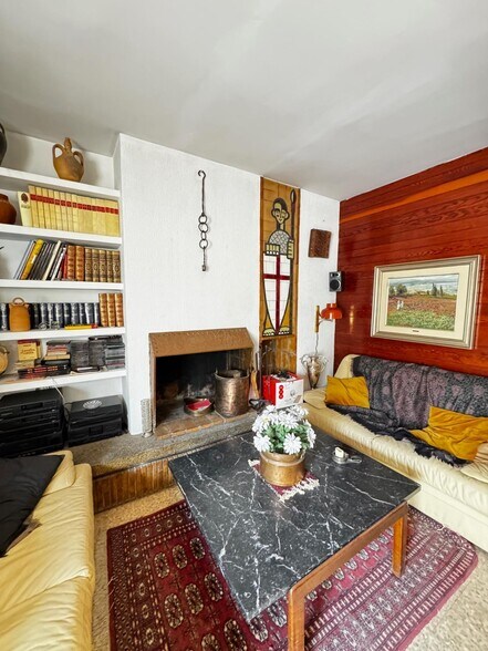 Immeuble residentiel dans Igualada, Barcelona à vendre - Photo intérieure – Image 2 sur 19