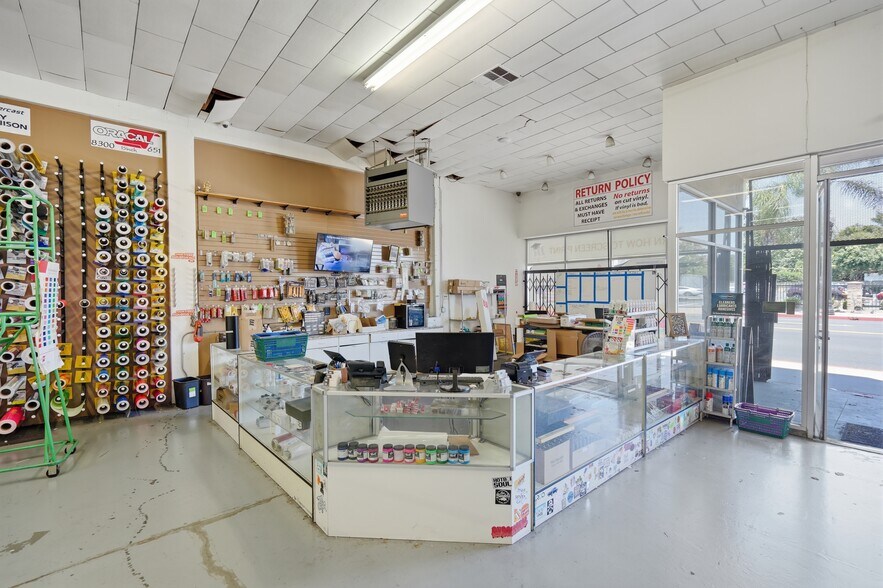 710 S Main St, Santa Ana, CA à vendre - Photo de l’immeuble – Image 2 sur 12