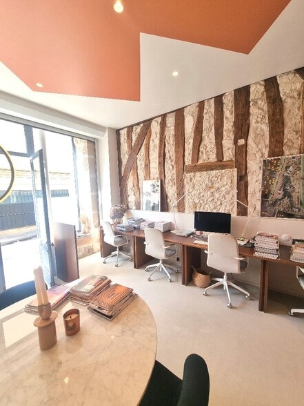 37 Rue Beauregard, Paris à louer - Photo de l’immeuble – Image 2 sur 5