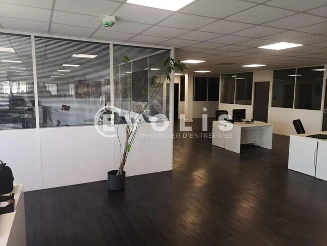 Plus de détails pour Bureau à vendre