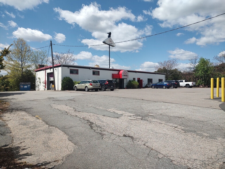 14 Millbrook St, Worcester, MA à louer - Photo principale – Image 1 sur 5